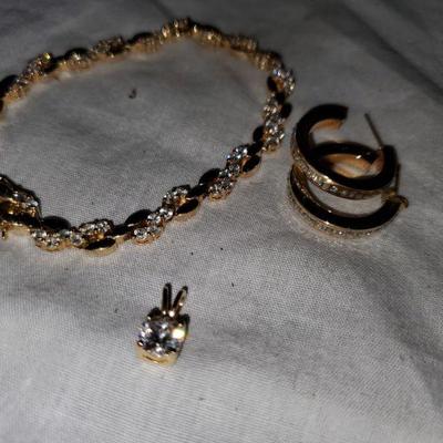 Gold Tone Lot