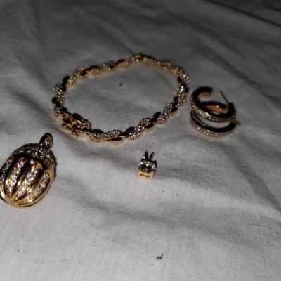 Gold Tone Lot