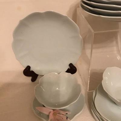 LOT 23 Pier 1 Lotus Flower Dishes