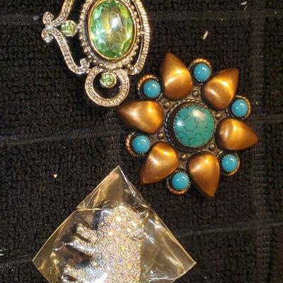 Misc Brooch Lot 1