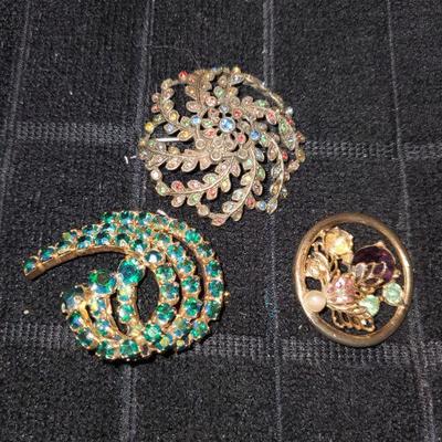 Brooch Lot#3