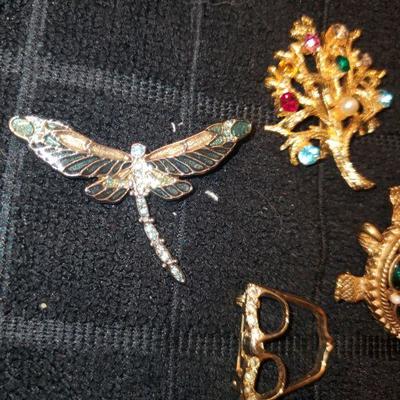 Brooch Lot#4