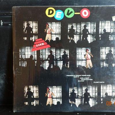 DEVO ~ Live