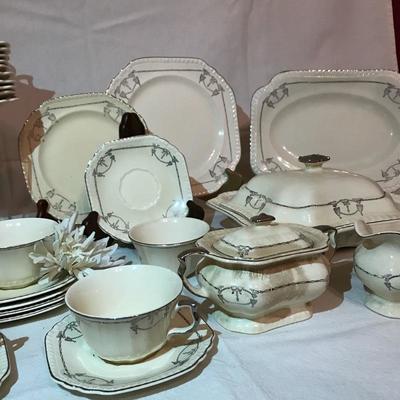 Lot 72 Salem Heirloom Platinum Alloy 