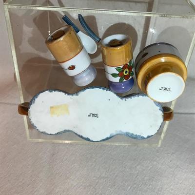 Lot 84 Salt & Pepper Shaker Set