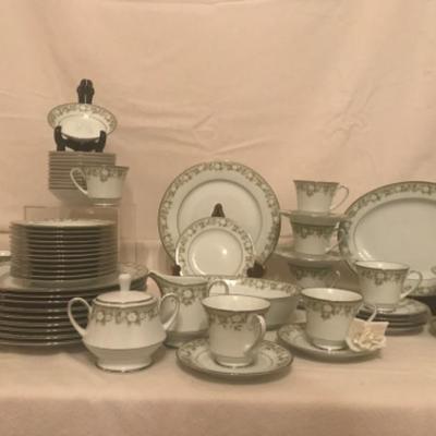 Lot 85 Fine China Noritake