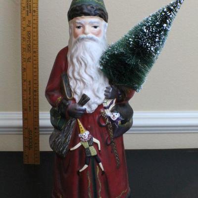 LOT #51: Traditional American Craftsâ„¢ Tall Santa Claus w/ Tree and Bag of Toys Holiday Deco
