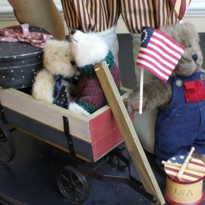 LOT #59: LARGE Santa Claus Figure w/ Patriotic Theme