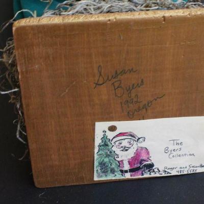 LOT #77: Vintage 1992 SUSAN BYERS Made in Oregon Santa Claus 