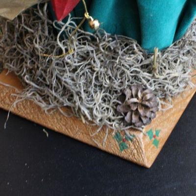 LOT #77: Vintage 1992 SUSAN BYERS Made in Oregon Santa Claus 