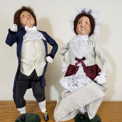 Lot 233: Byers Carolers Couple Dancing 