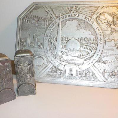 Worlds Fair 1930-40 original platter and salt and pepper shaker.