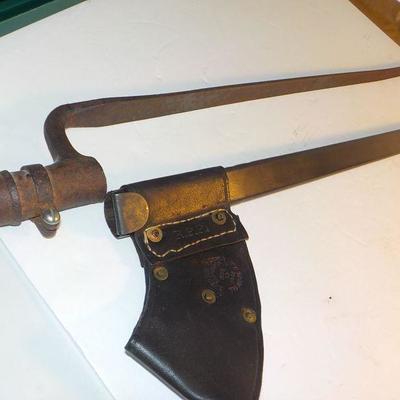" Civil War Bayonet and scabbard for flint lock rifles".