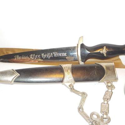 German WW 2 Officers dress dagger. 