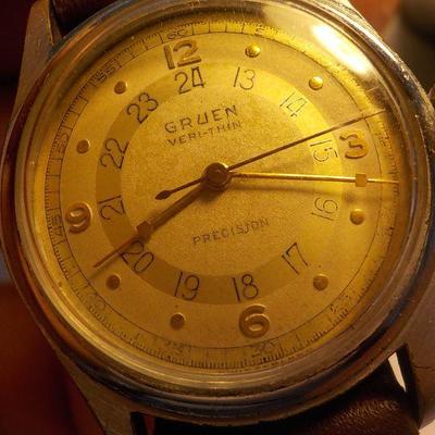"Mens Gruen veri-thin precison pilot wrist watch".