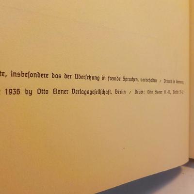 "Der Soldat im Neuen Reich" 1st edition book of WW2 german version. (signed copy)