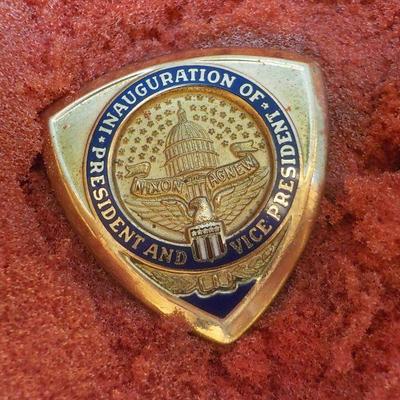 1973 Inauguration of President and Vice President of USA cuff links.