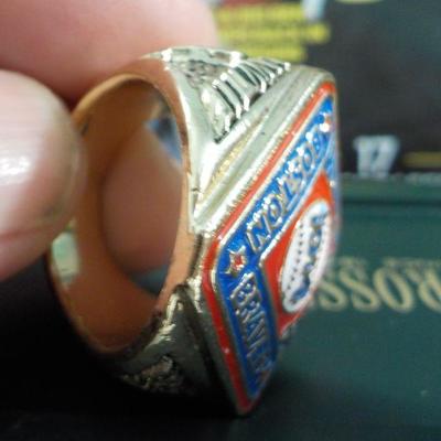 Copy of the famous World Series Boston Braves 1914 ring.