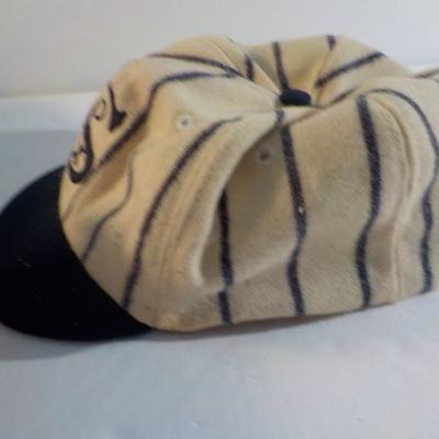 White sox actual vintage cap with real leather band.
