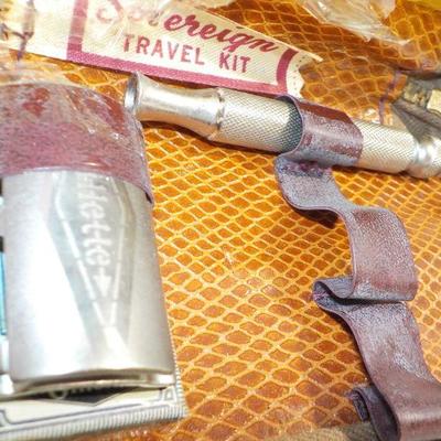 Sovereign Gillette Travel razor and kit.