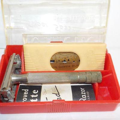 Vintage super speed one piece gillette Razor.
