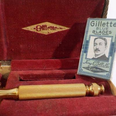 "Vintage Gillette Gold Tech Razor. 