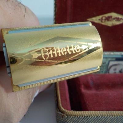 "Vintage Gillette Gold Tech Razor. 