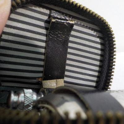 "Mini vintage Gillette Travel pocket razor".