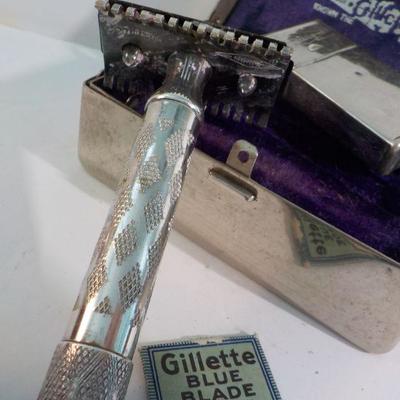 :" Vintage Bostonian Gillette Razo 1900's"