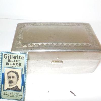 :" Vintage Bostonian Gillette Razo 1900's"