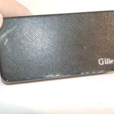 Vintage " Gillette thin razor with carry case."