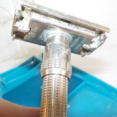 " Gillette Adjustable Razor with case.