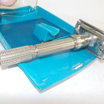 " Gillette Adjustable Razor with case.