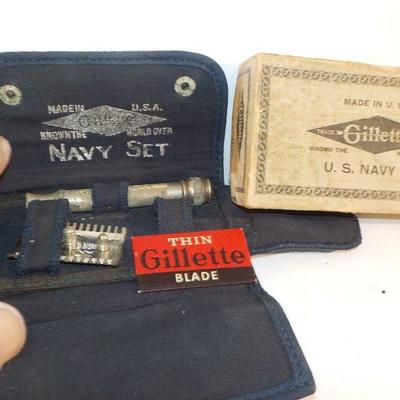 "Gillette U.S. Navy Set " Razor set.