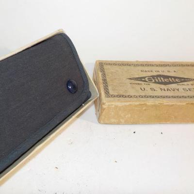 "Gillette U.S. Navy Set " Razor set.