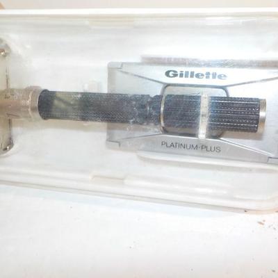 " Gillette Platinum Plus adjustable razor".