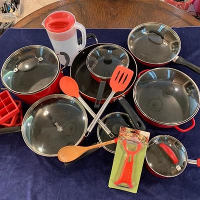 Red Hot Cooking: 23 Piece Set