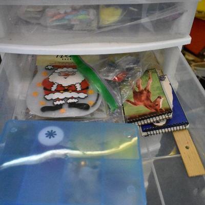 7 Drawer Clear/White Organizer. Contents Included