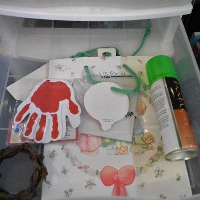 7 Drawer Clear/White Organizer. Contents Included