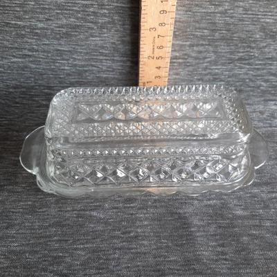 Vintage butter dish     (LOT 43)