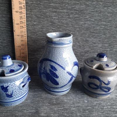 Vintage salt glazed      (LOT 56)