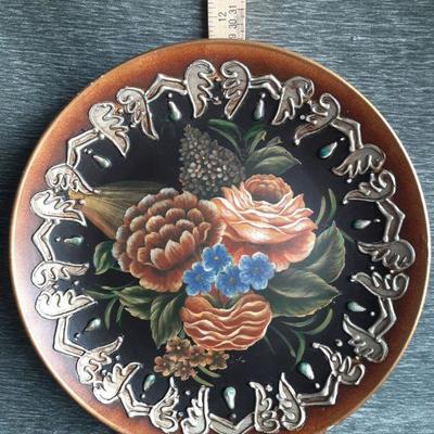 Vintage hand painted   (LOT 62)