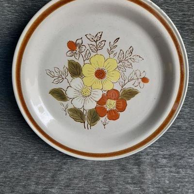 Vintage platter (1)   (LOT 72)