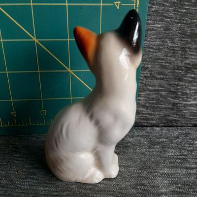 Vintage ceramic      (LOT 82)