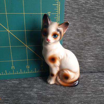 Vintage ceramic      (LOT 82)