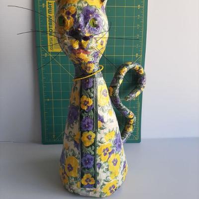 Paper Mache Cat  (LOT 111)