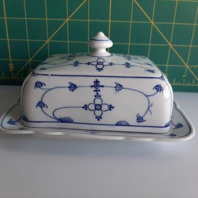 Vintage 2 piece dish  (LOT 117)