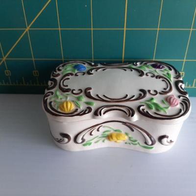 Vintage hand painted   (LOT 118)