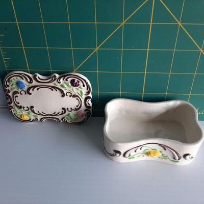 Vintage hand painted   (LOT 118)