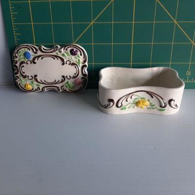 Vintage hand painted   (LOT 118)